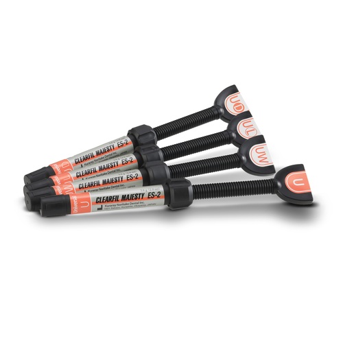 Clearfil Majesty ES2 Universal jeringa UW